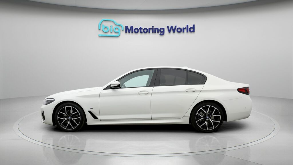 BMW 5 Series M Sport FM72LCV White #4
