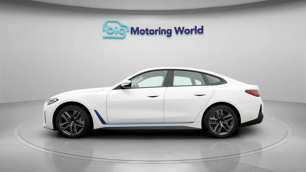 BMW i4 Sport White #4