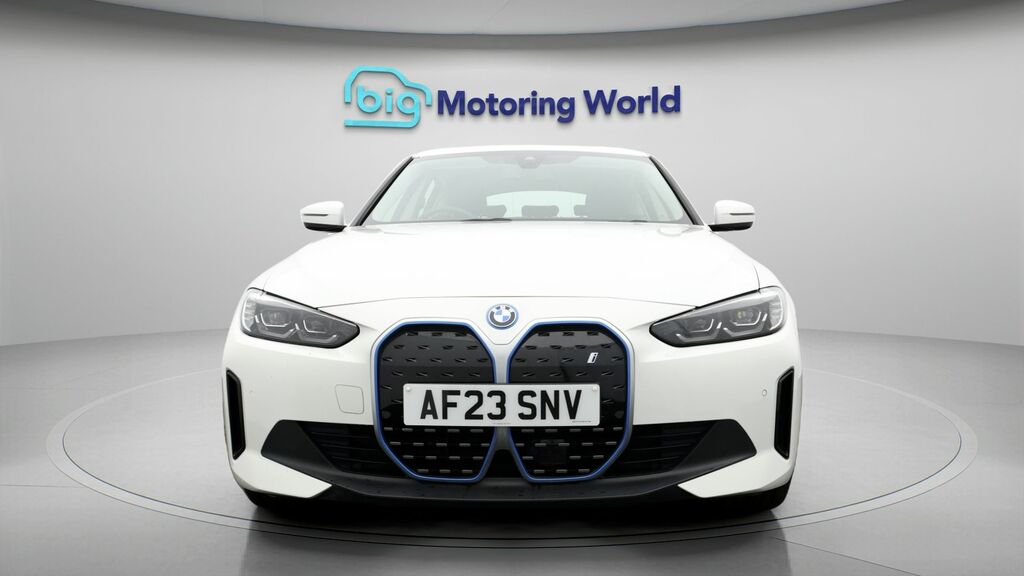 BMW i4 Sport White #2