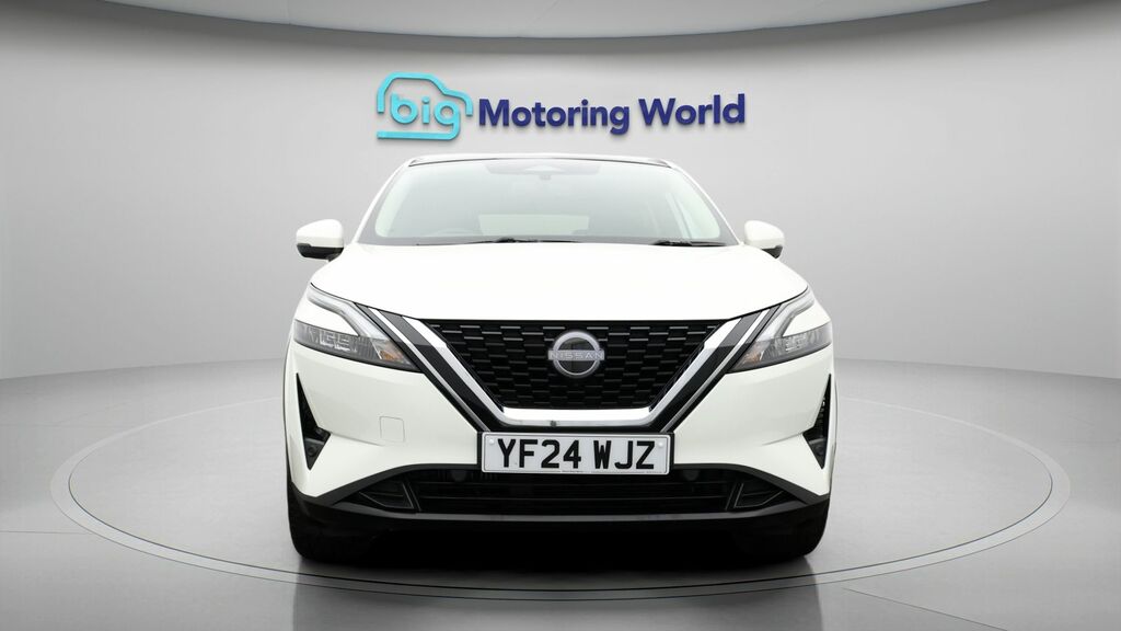 Nissan Qashqai N-connecta YF24WJZ White #2