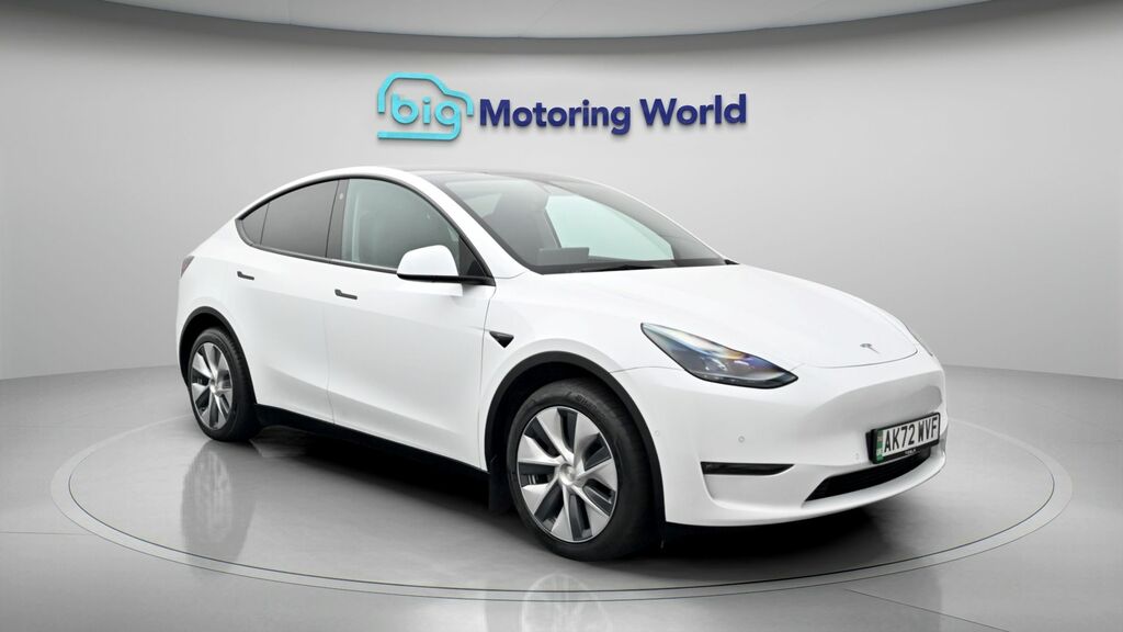 Tesla Model Y Long Range White