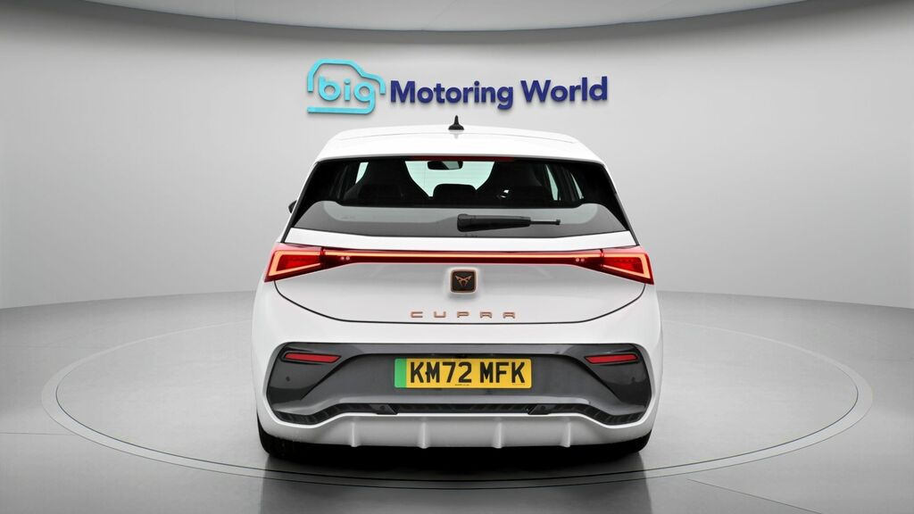 Cupra Born V1 White #6