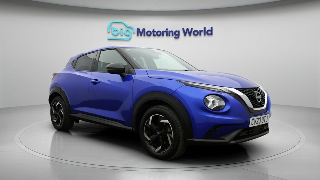 Nissan Juke N-connecta Blue