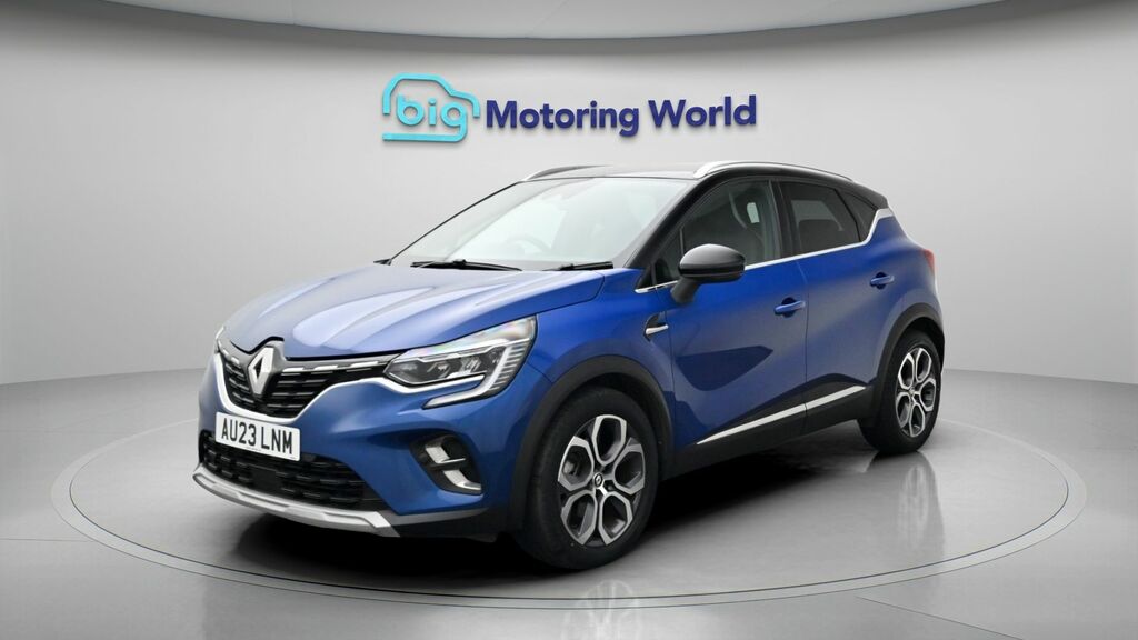 Renault Captur Techno Black #3
