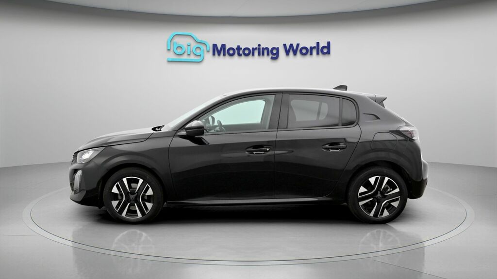 Peugeot 208 Allure MT24FLF Black #4