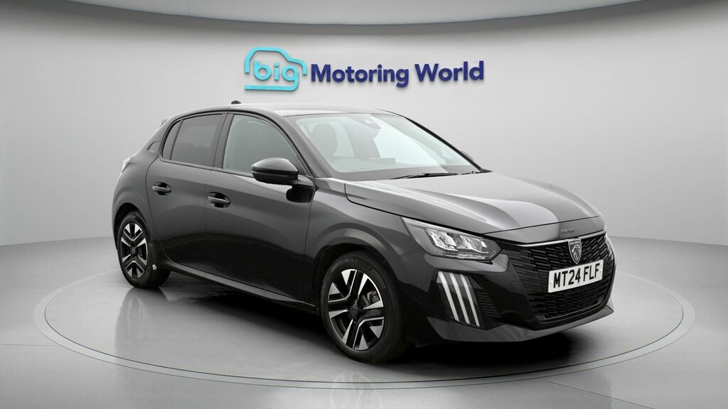Peugeot 208 Allure Black