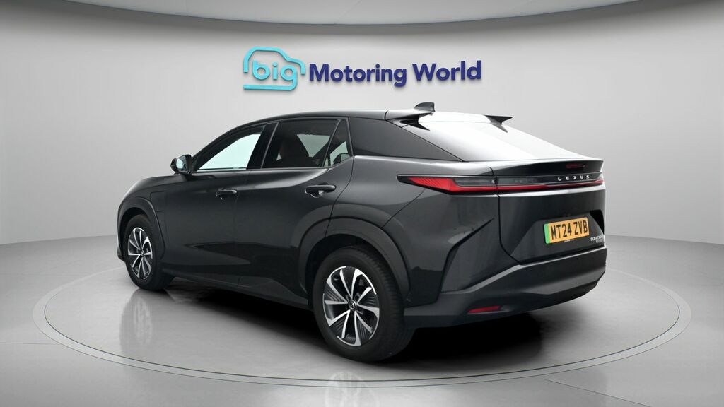 Lexus RZ Premium Black #5