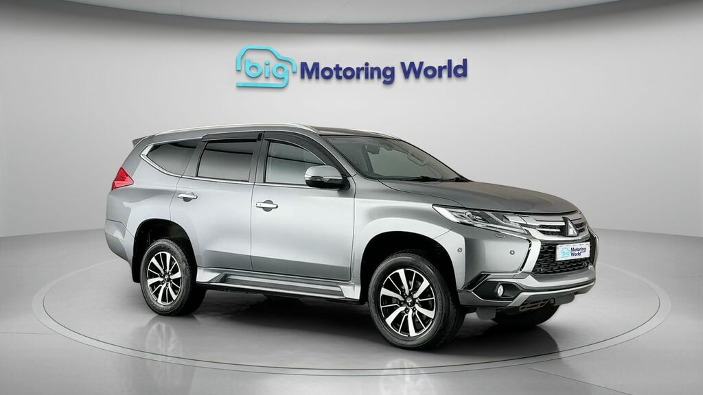 Mitsubishi Shogun Sport 4 Grey