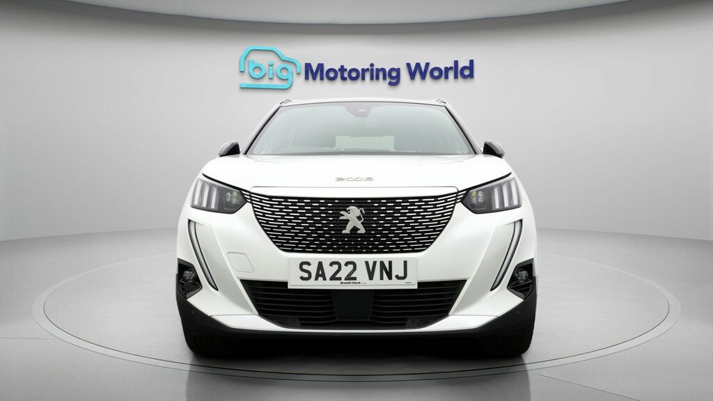 Peugeot e-2008 Gt Premium SA22VNJ White #2