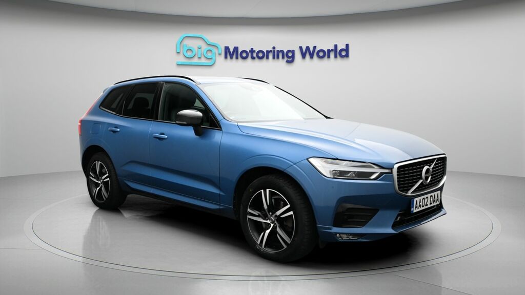 Volvo XC60 R-design Blue