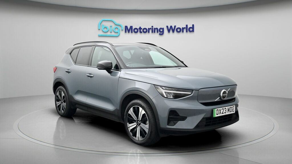 Volvo XC40 Core Grey