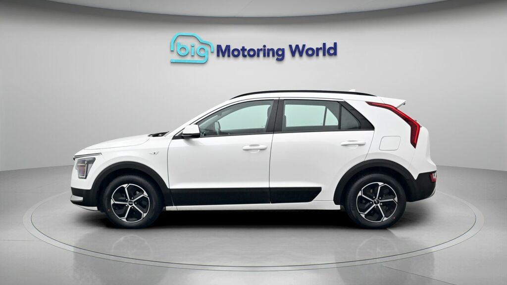 Kia Niro 2 AO23FJD White #4