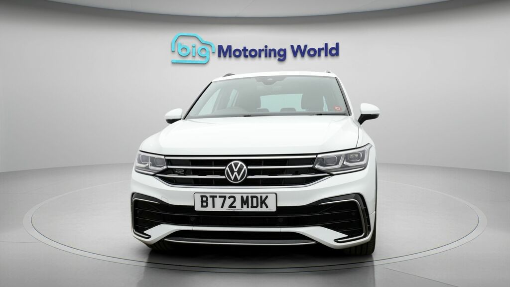 Volkswagen Tiguan R-line BT72MDK White #2