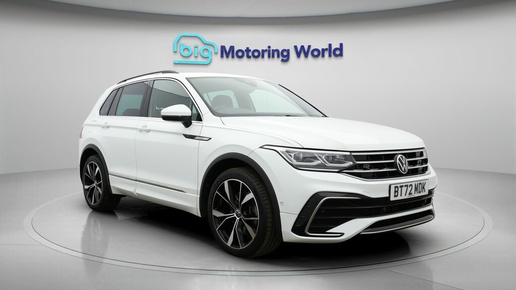 Volkswagen Tiguan R-line White