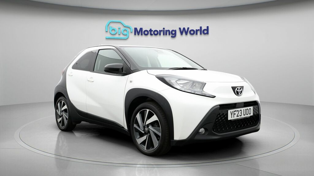 Toyota Aygo X Edge White