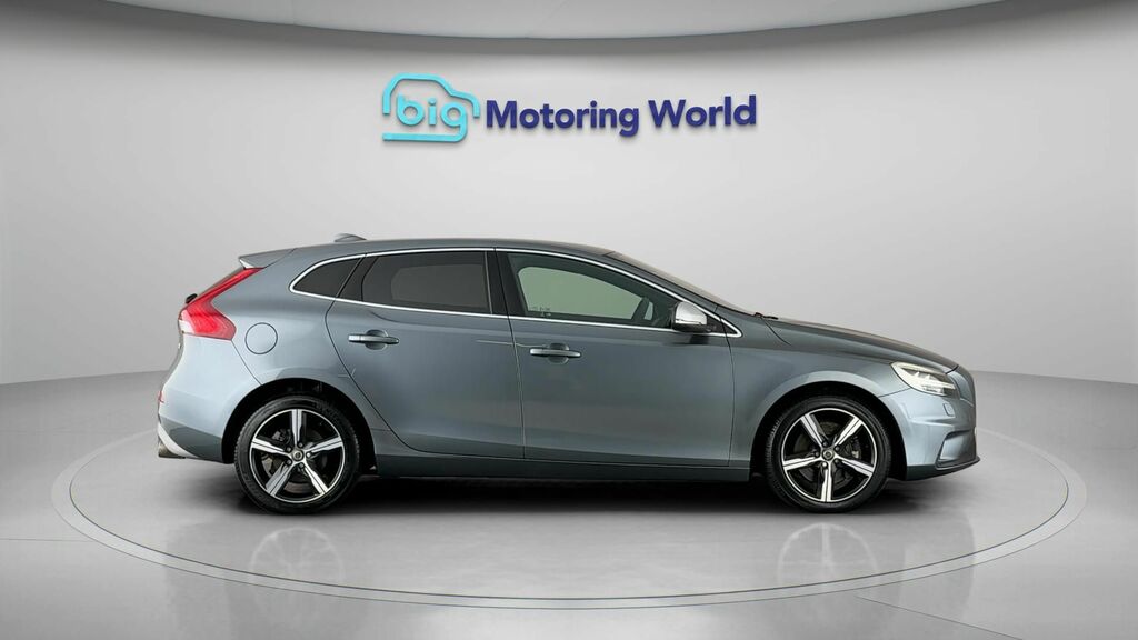 Volvo V40 R-design Nav Plus Grey #5