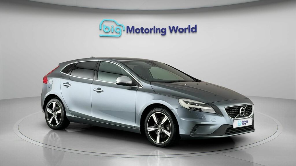 Volvo V40 R-design Nav Plus Grey