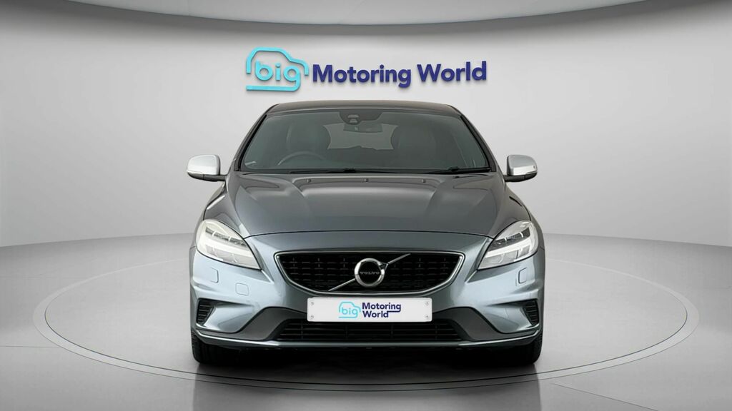 Volvo V40 R-design Nav Plus Grey #2