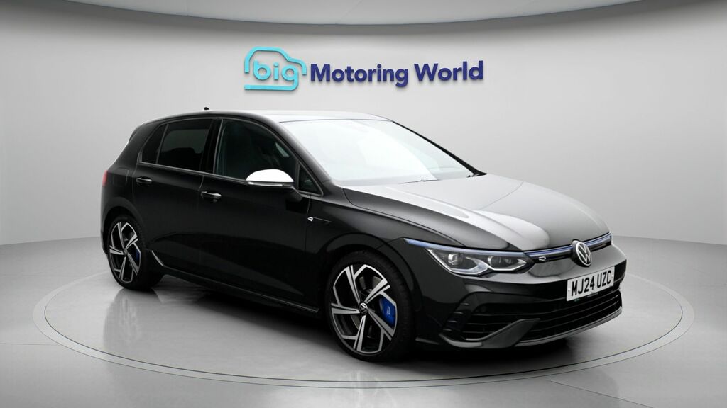 Volkswagen Golf R Black