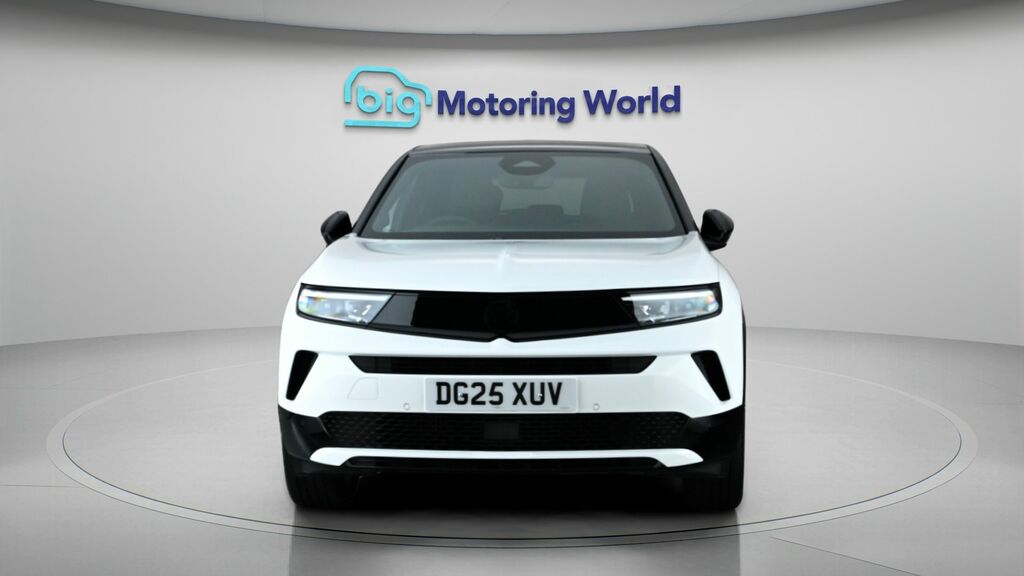 Vauxhall Mokka Ultimate DG25XUV White #2