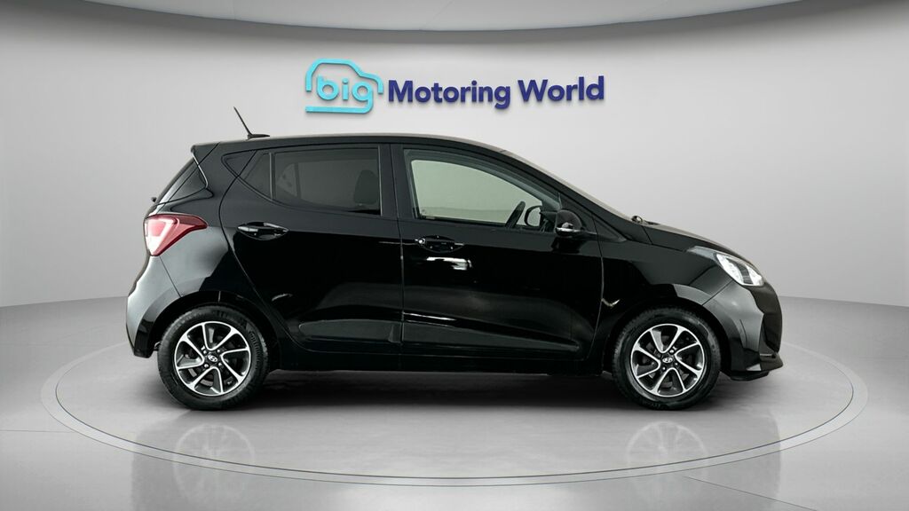 Hyundai I10 Premium CX69XLU Black #5