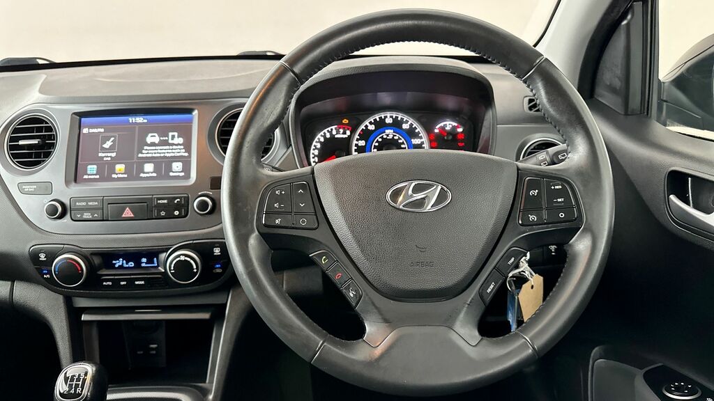 Hyundai I10 Premium CX69XLU Black #6
