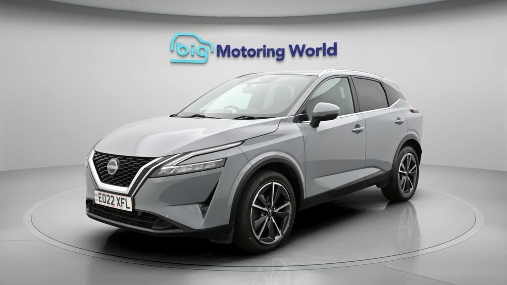 Nissan Qashqai Tekna EO22XFL Grey #3