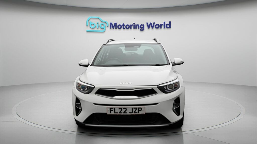 Kia Stonic 2 White #2