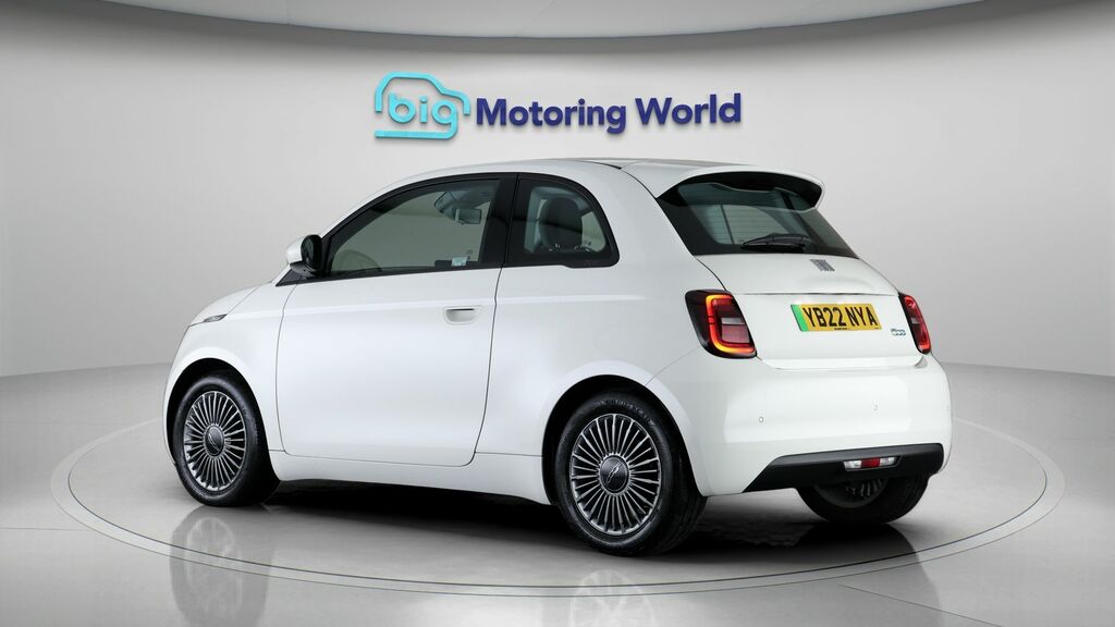 Fiat 500E Icon White #5