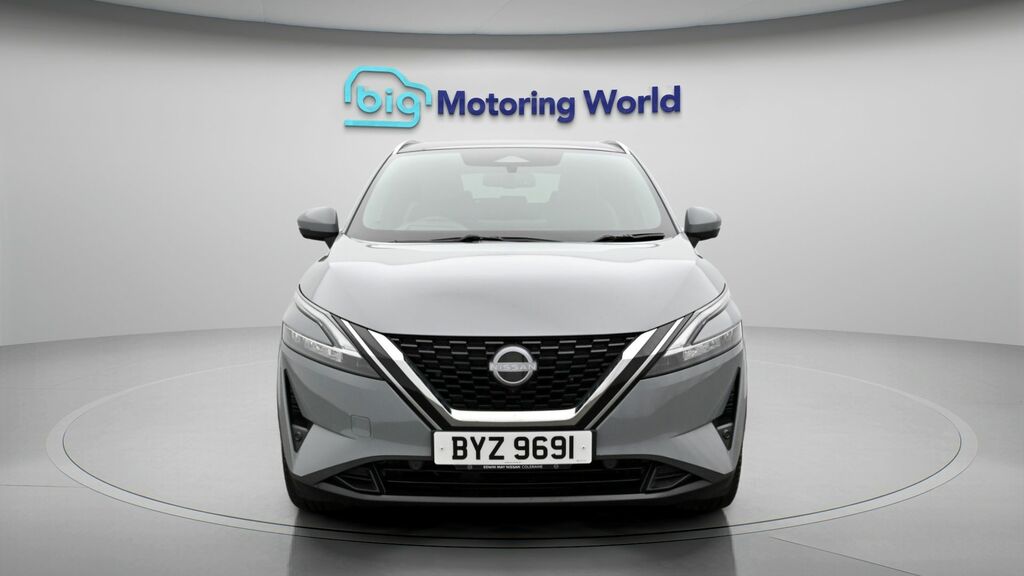 Nissan Qashqai Tekna Grey #2