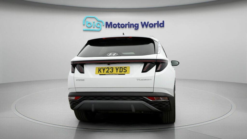Hyundai Tucson Ultimate White #6