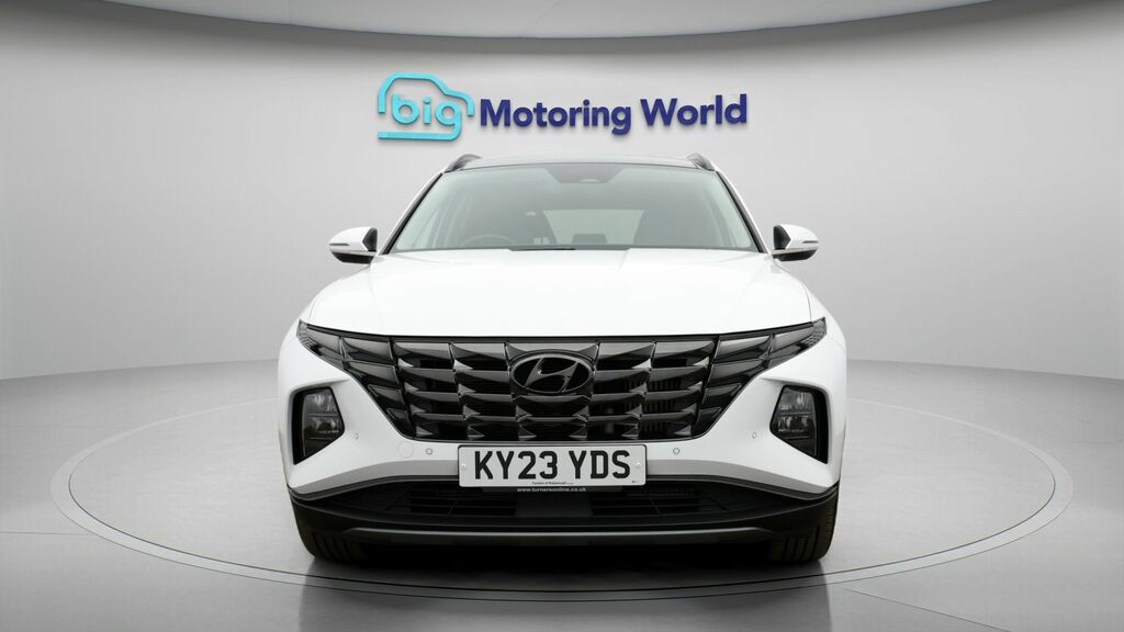 Hyundai Tucson Ultimate White #2