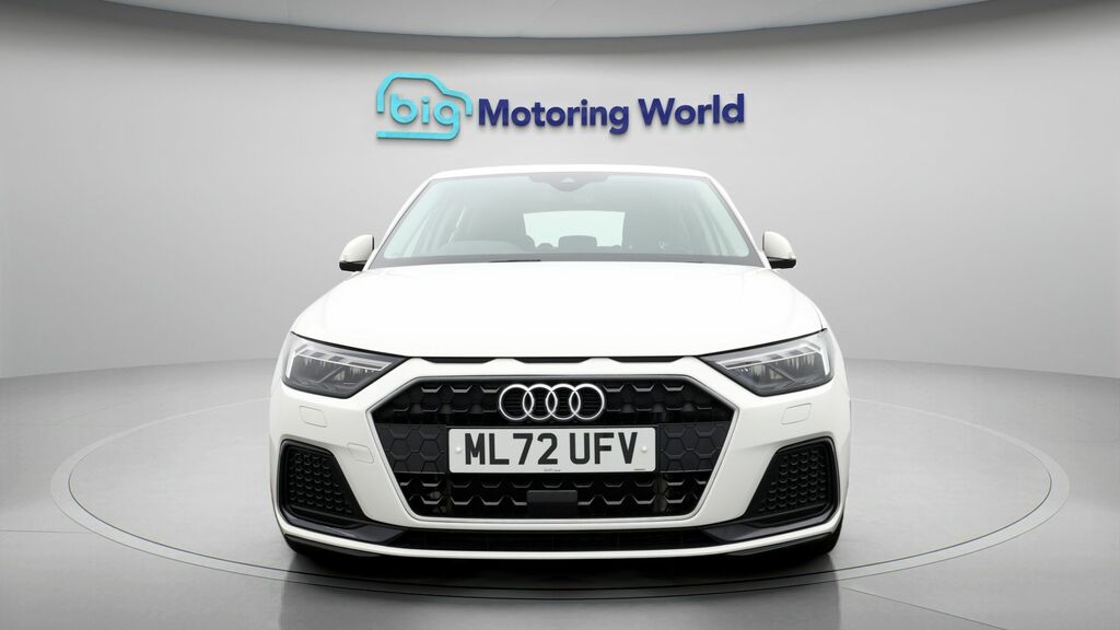 Audi A1 Sport White #2