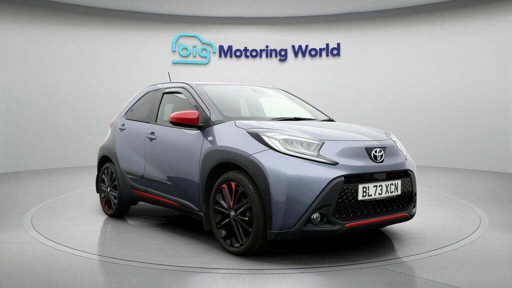 Toyota Aygo X Undercover Grey
