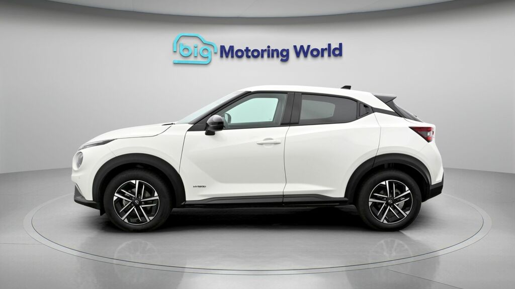 Nissan Juke N-connecta WG74XOL White #4