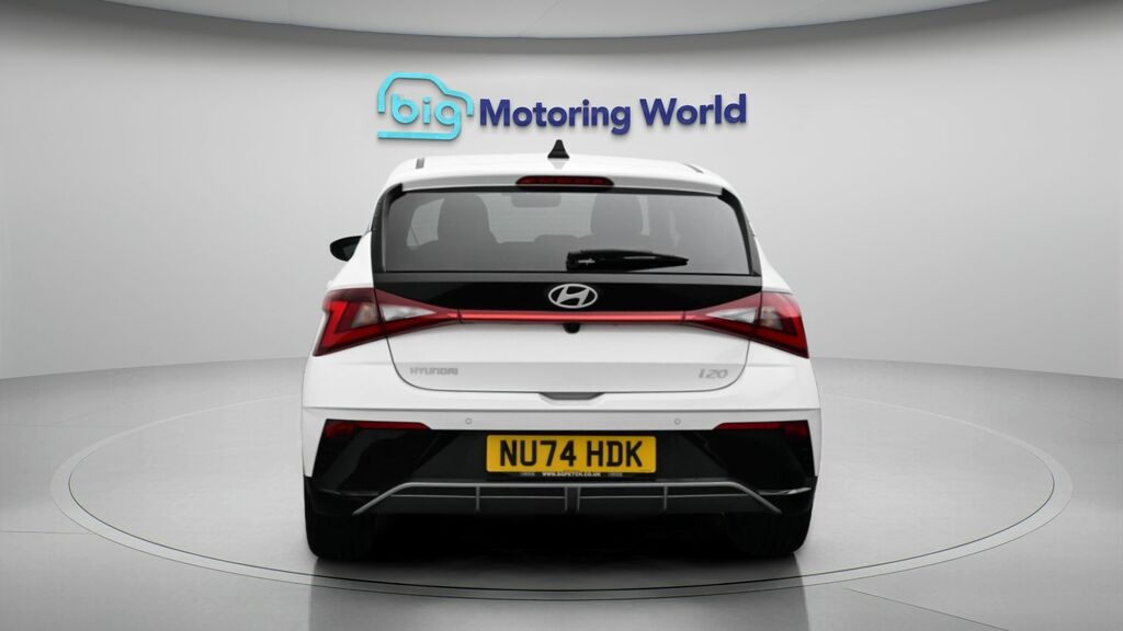 Hyundai I20 Premium White #6