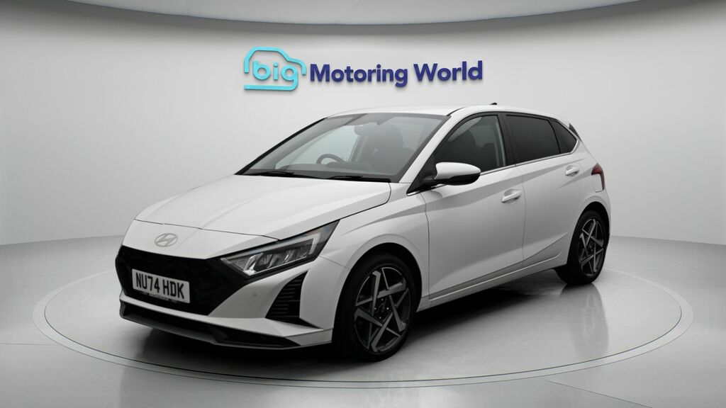 Hyundai I20 Premium White #3