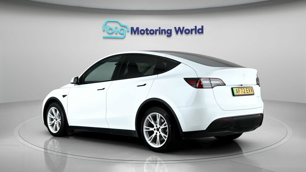 Tesla Model Y Long Range AF72EVV White #5