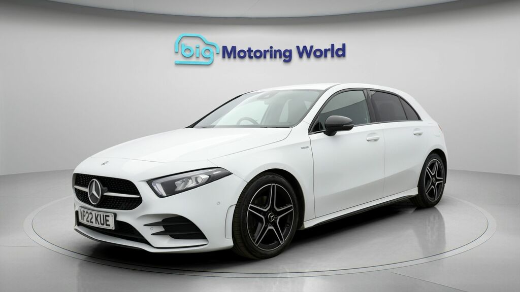 Mercedes-Benz A Class Amg Line Edition WP22KUE White #3
