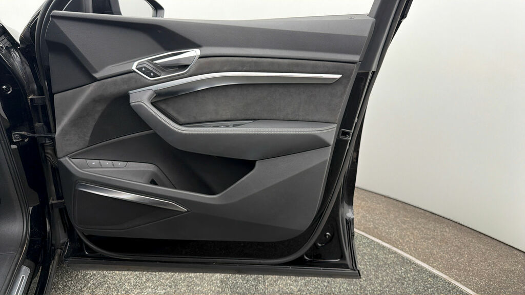Audi E-Tron S Suv Black #14