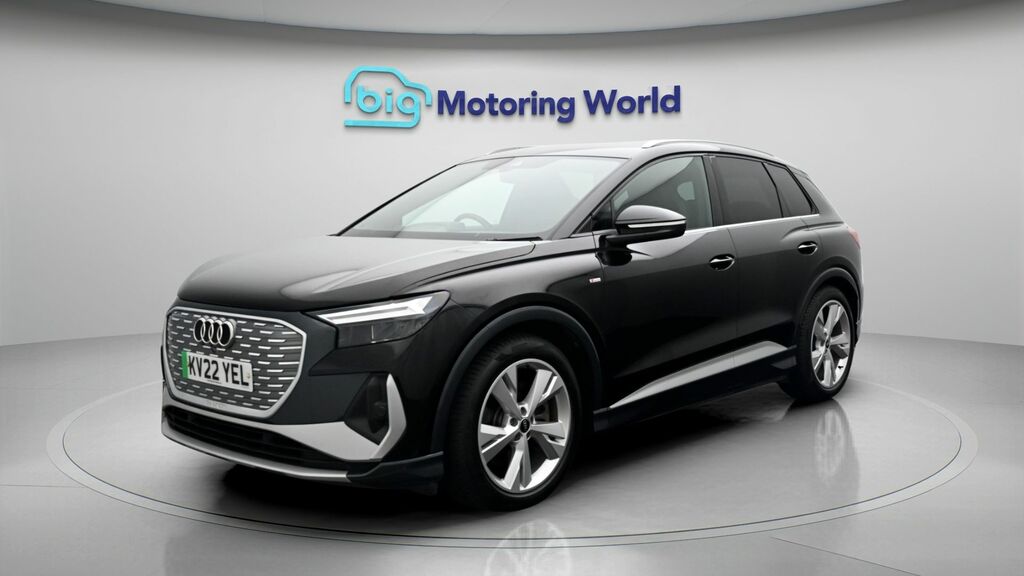 Audi Q4 E Tron S Line KV22YEL Black #3