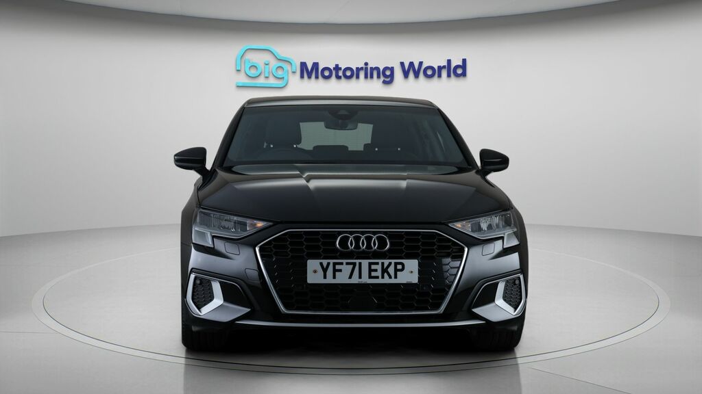 Audi A3 Sport YF71EKP Black #2