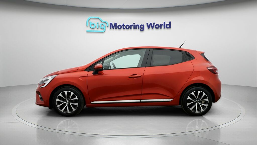 Renault Clio Iconic Red #4
