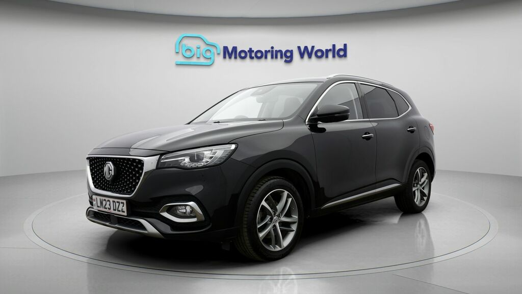 MG HS Exclusive LM23DZZ Black #3