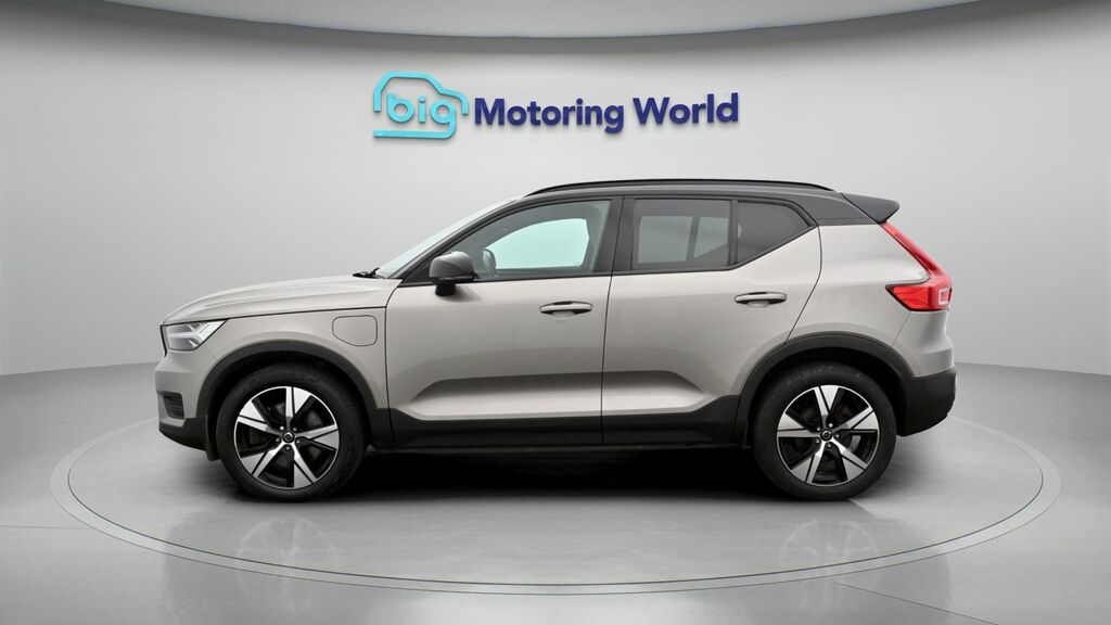 Volvo XC40 Plus NL22YHY Grey #4