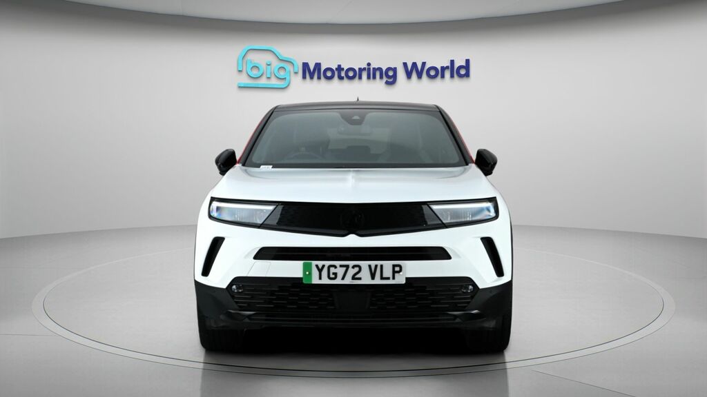 Vauxhall Mokka-e Sri Premium YG72VLP White #2