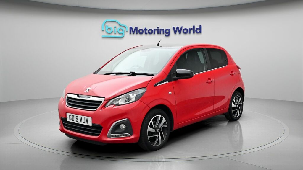 Peugeot 108 Allure Red #3
