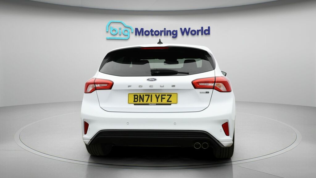 Ford Focus St-line Edition BN71YFZ White #6