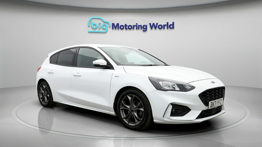 Ford Focus St-line Edition White