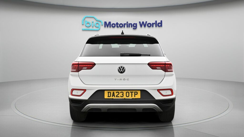 Volkswagen T-Roc Life DA23OTP White #6